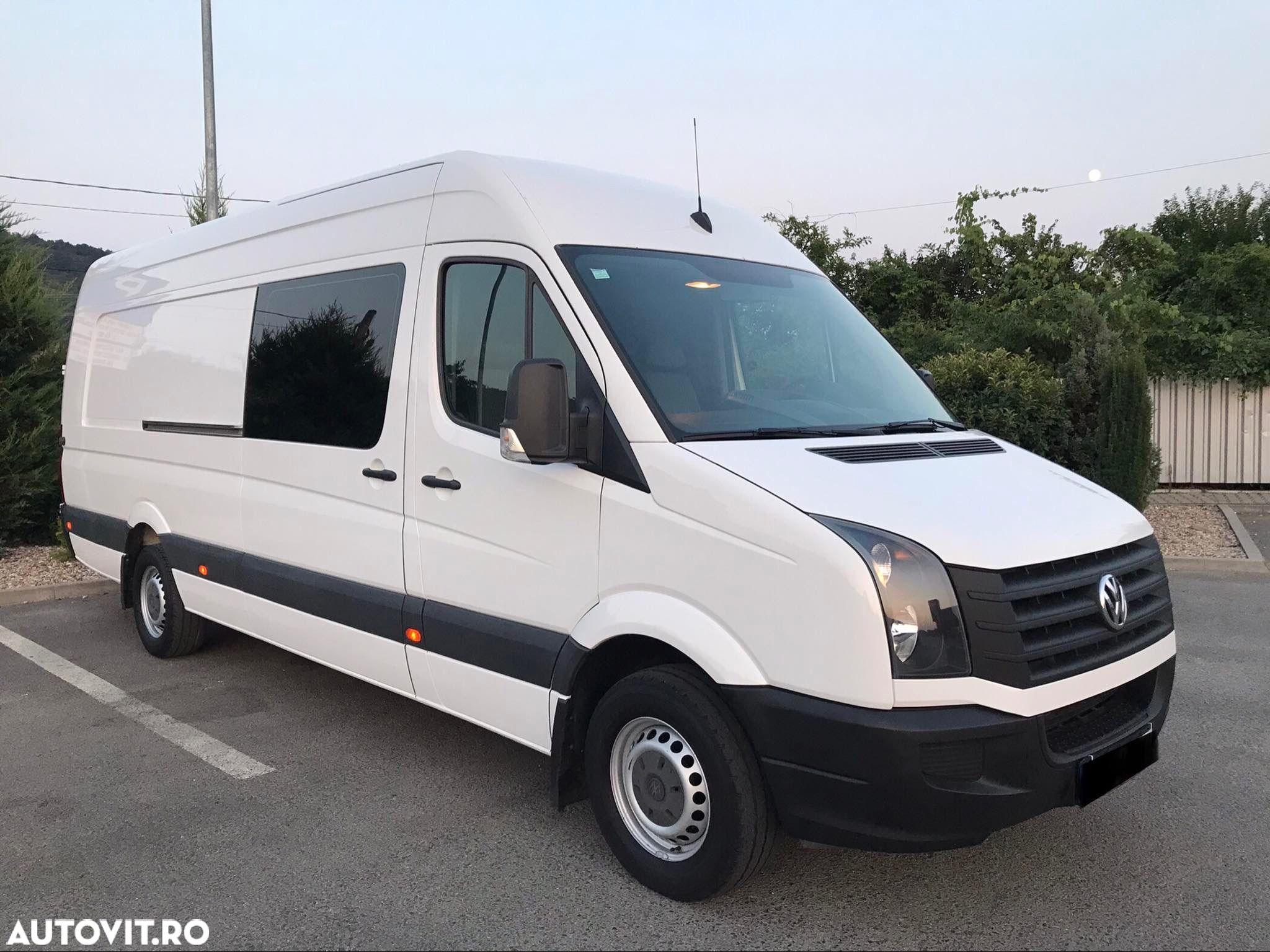 Volkswagen Crafter - 1
