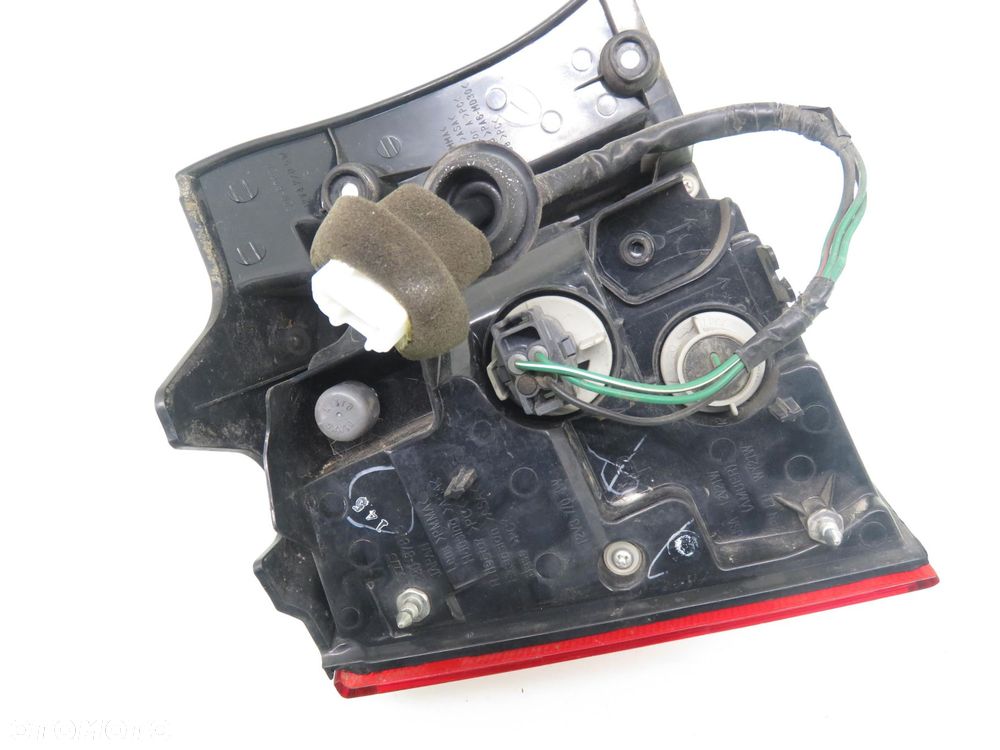 LAMPA PRAWA TYLNA CITROEN C-CROSSER 22087920 22087813 - 2