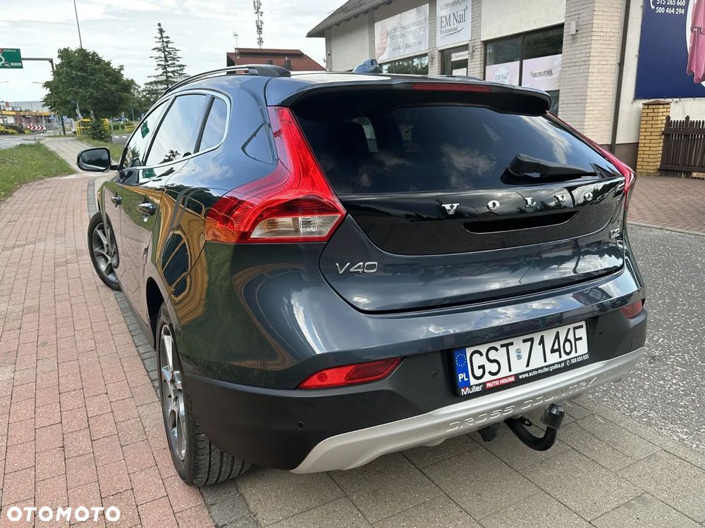 Volvo V40 Cross Country D2 Drive-E Ocean Race - 3