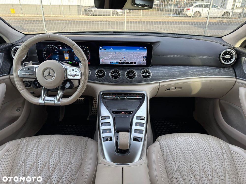 Mercedes-Benz AMG GT 43 4-Matic+ - 25