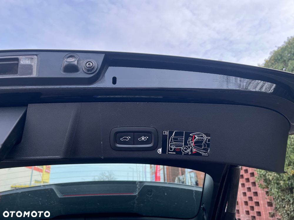 Volvo XC 40 D3 AWD Momentum Pro - 16
