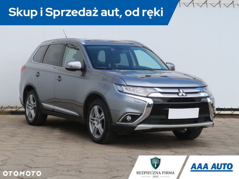 Mitsubishi Outlander - 3