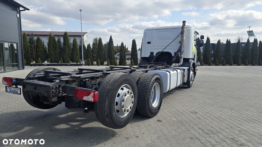 Scania P360 6x2 13l 6cyl PDE  4.3m rozstaw rama do zabudowy beczka asenizacyjna mleko wywrotka niski przebieg! - 35