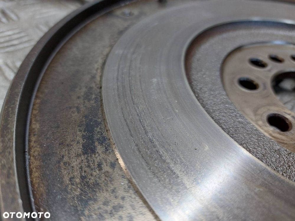 SPRZĘGŁO TARCZA + DOCISK KOŁO ZAMACHOWE TOYOTA COROLLA E11 1.9 D 9633450310 - 2
