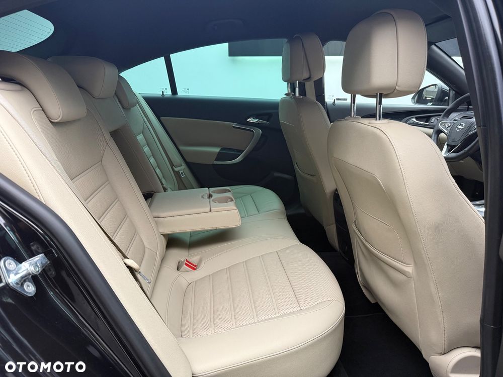 Opel Insignia 2.0 CDTI Cosmo 4x4 - 19