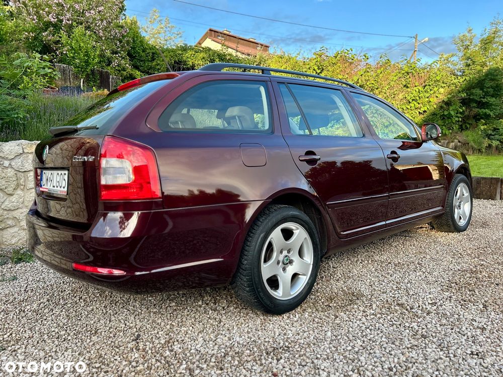 Skoda Octavia 1.6 Team Edition - 6