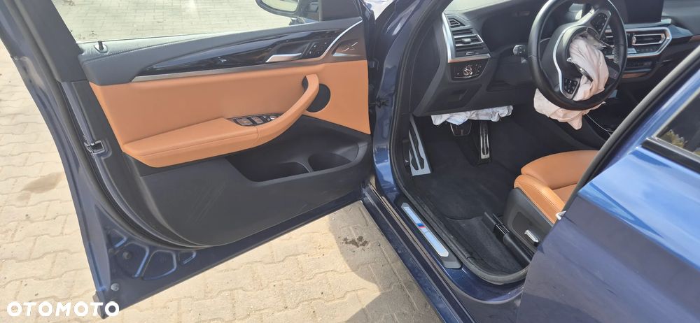 BMW iX3 - 31