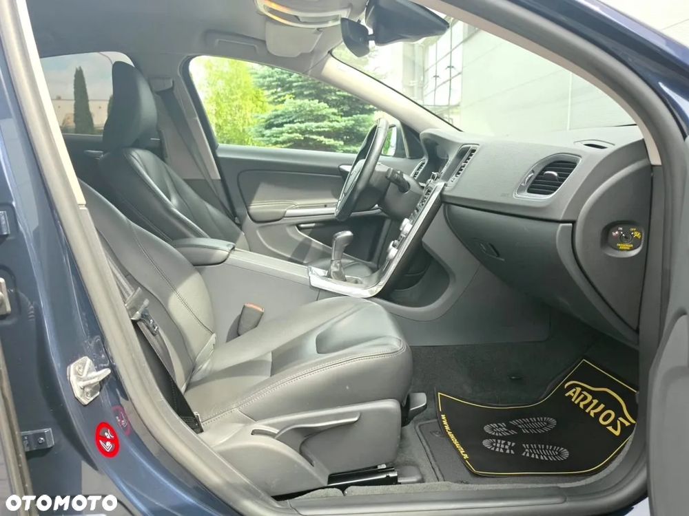 Volvo S60 D4 Drive-E Summum - 33