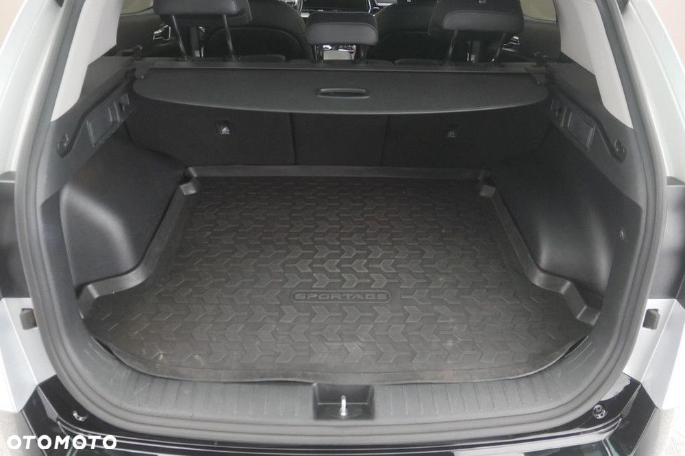 Kia Sportage - 16