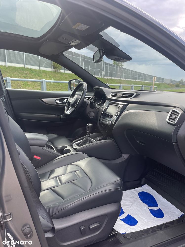 Nissan Qashqai - 25