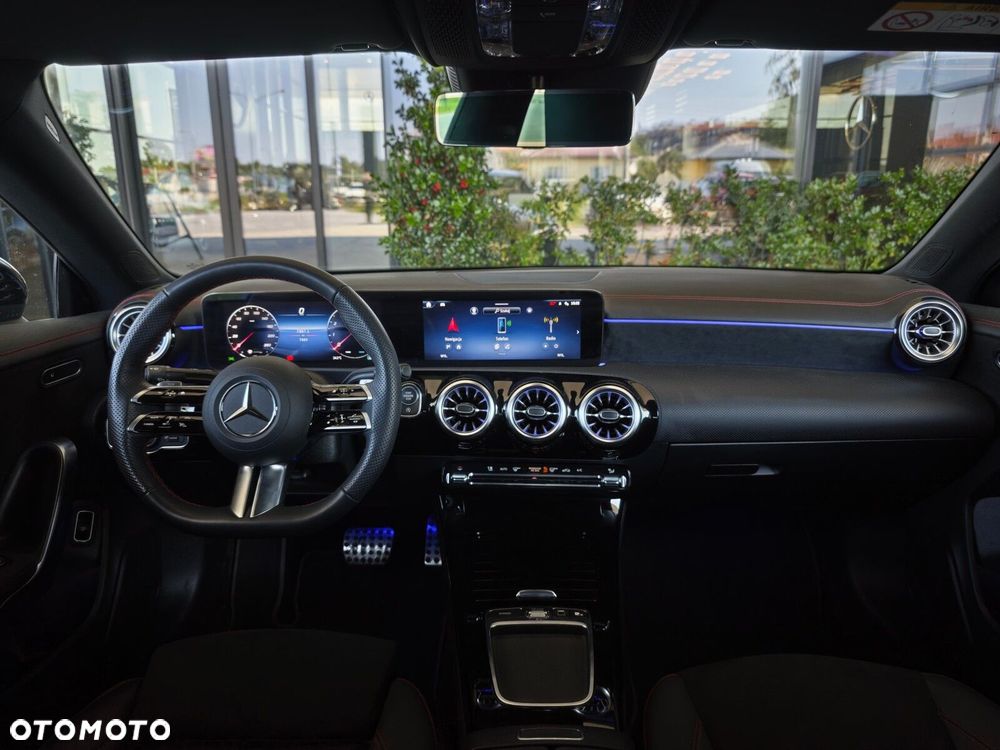 Mercedes-Benz CLA 200 mHEV AMG Line 7G-DCT - 15