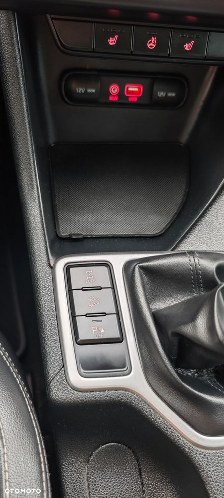 Kia Sportage 2.0 CRDI 4WD Vision - 27