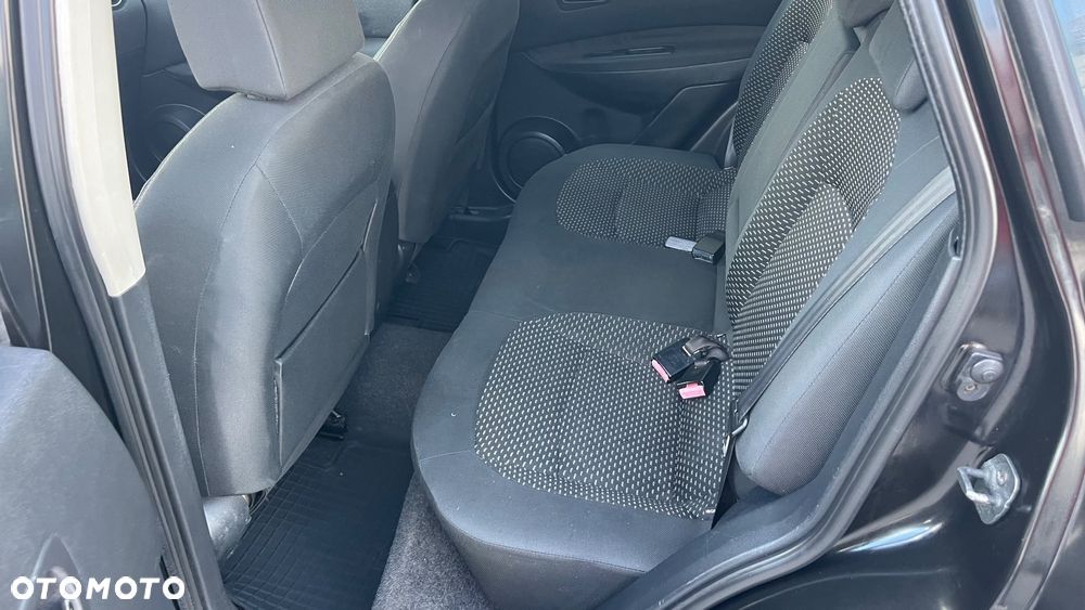 Nissan Qashqai 2.0 dCi Visia - 8