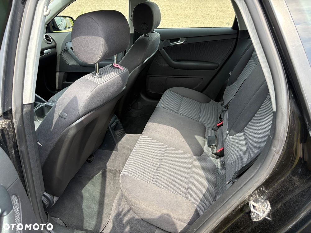 Audi A3 Sportback 2.0 TDI Ambiente - 7