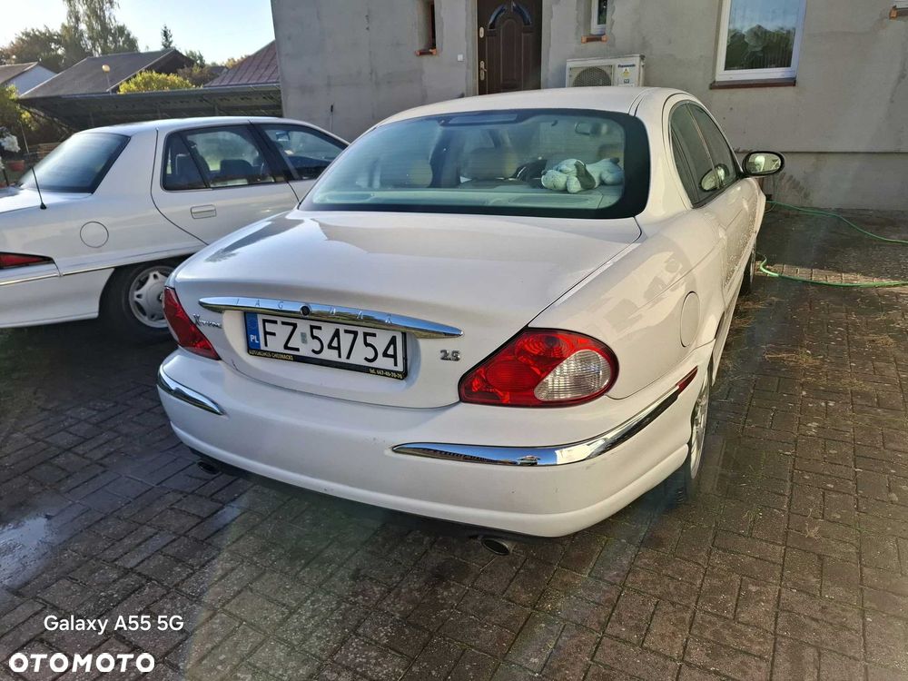 Jaguar X-Type - 8