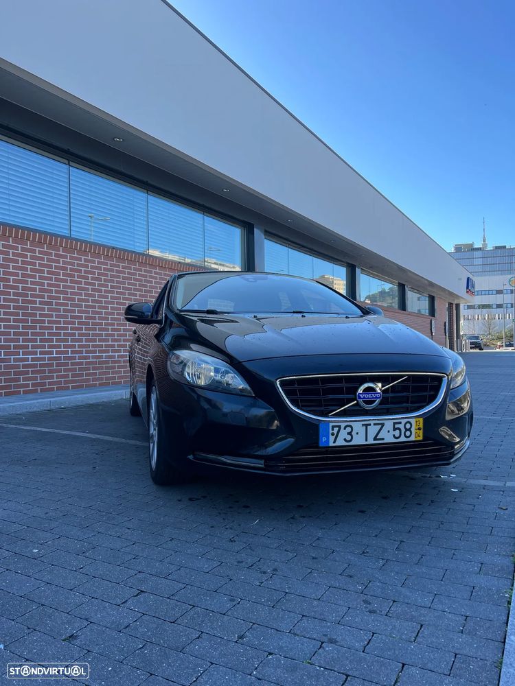 Volvo V40 D2 Momentum - 3
