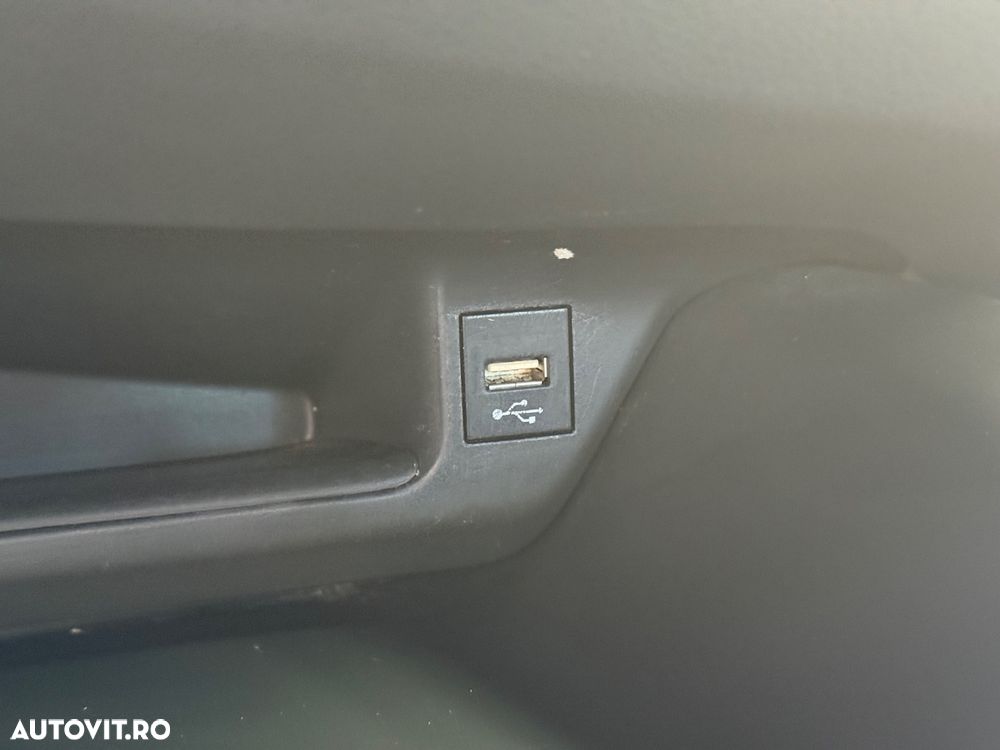 Toyota C-HR Hybrid Business-Edition - 31