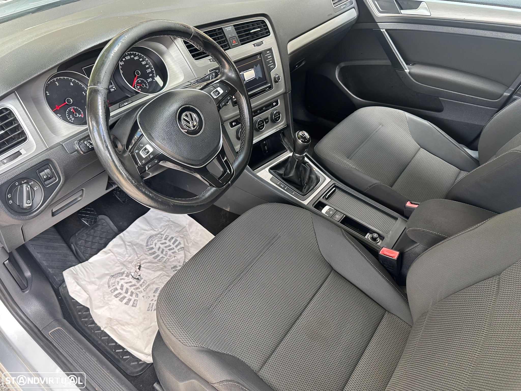 VW Golf Variant 1.6 TDi BlueMotion Confortline - 8