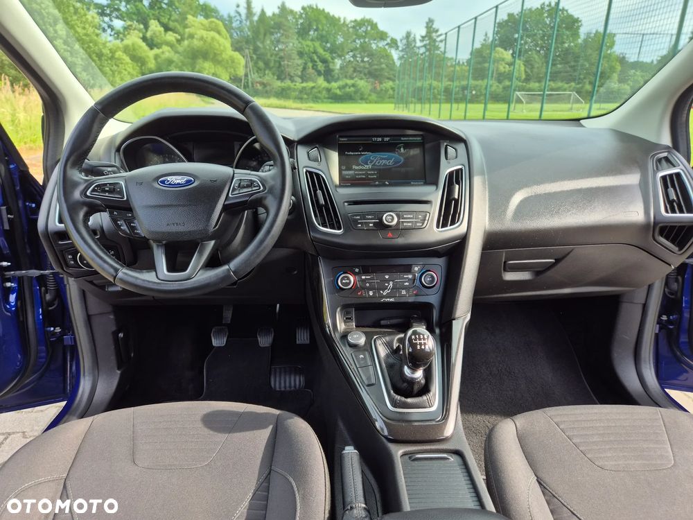 Ford Focus - 34