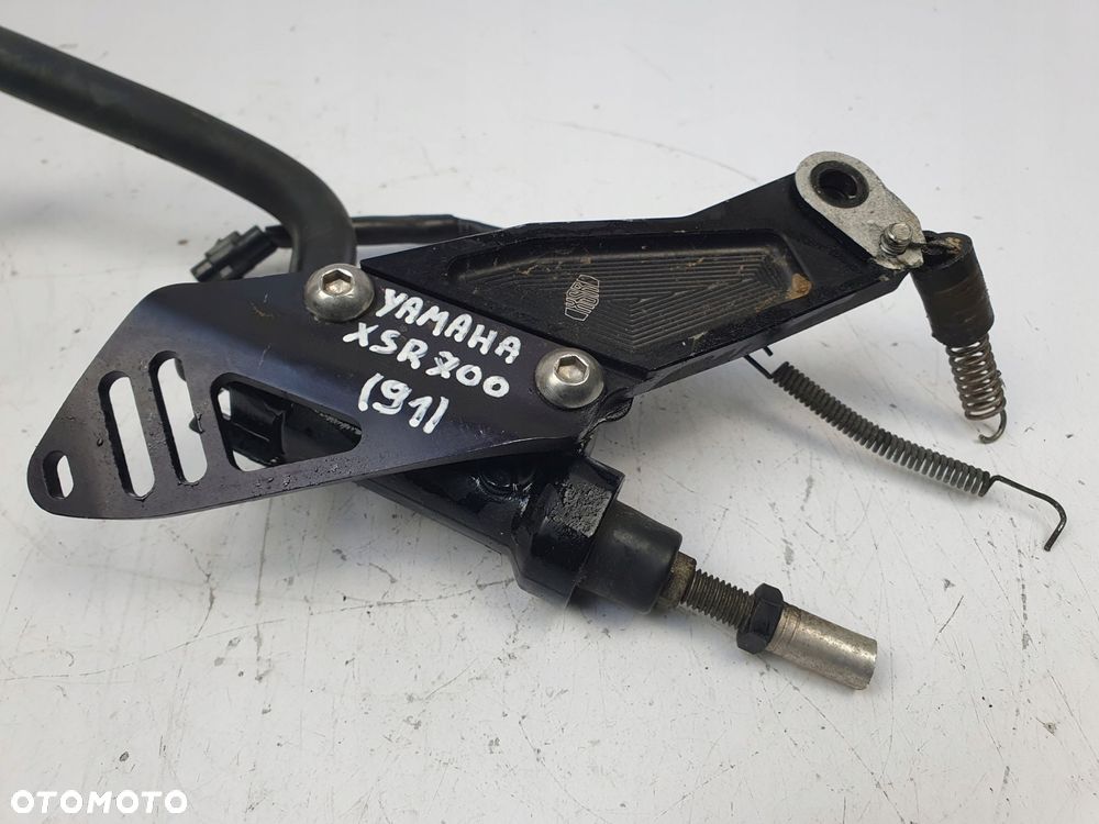 POMPKA HAMULCA TYLNEGO TYŁ Yamaha XSR 700 XSR700 15-22 mocowanie pompki - 6