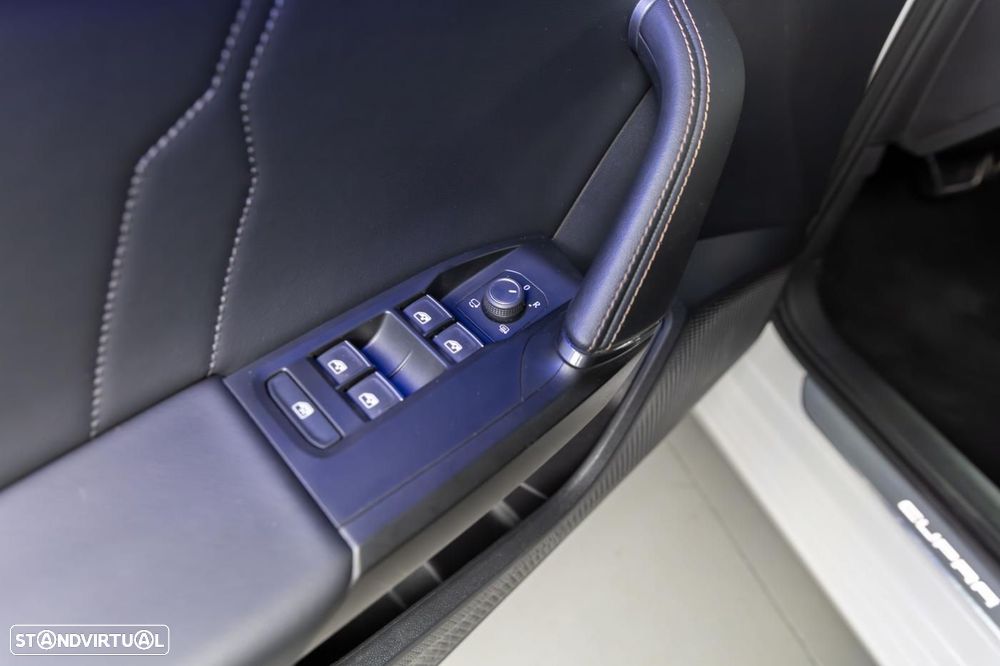 Cupra Leon ST 1.4 e-Hybrid MID DSG - 29