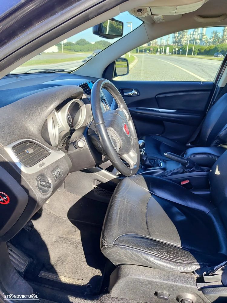 Fiat Freemont 2.0 M-Jet Urban - 6