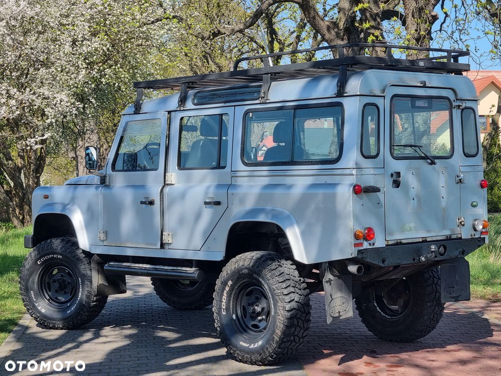 Land Rover Defender 2.4 TD4 SE - 3