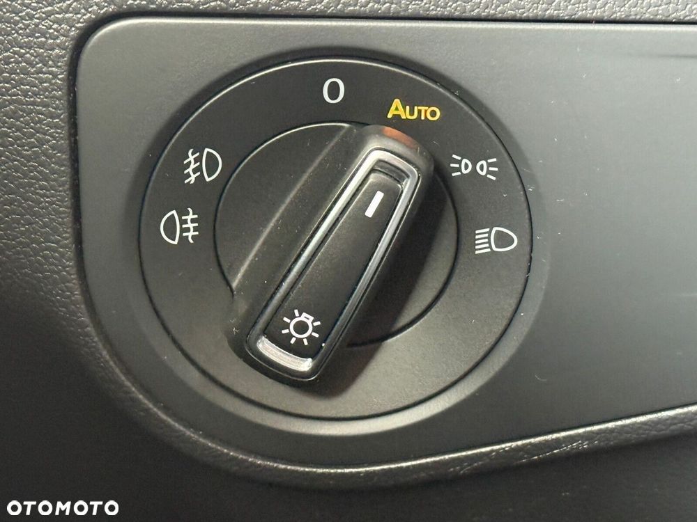 Volkswagen Tiguan - 32