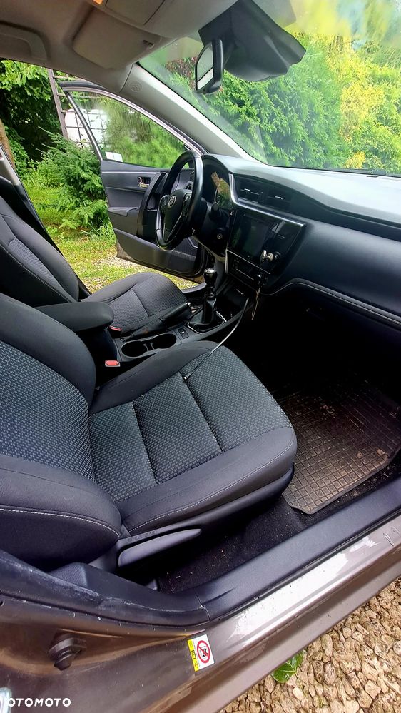 Toyota Corolla 1.6 Comfort - 8