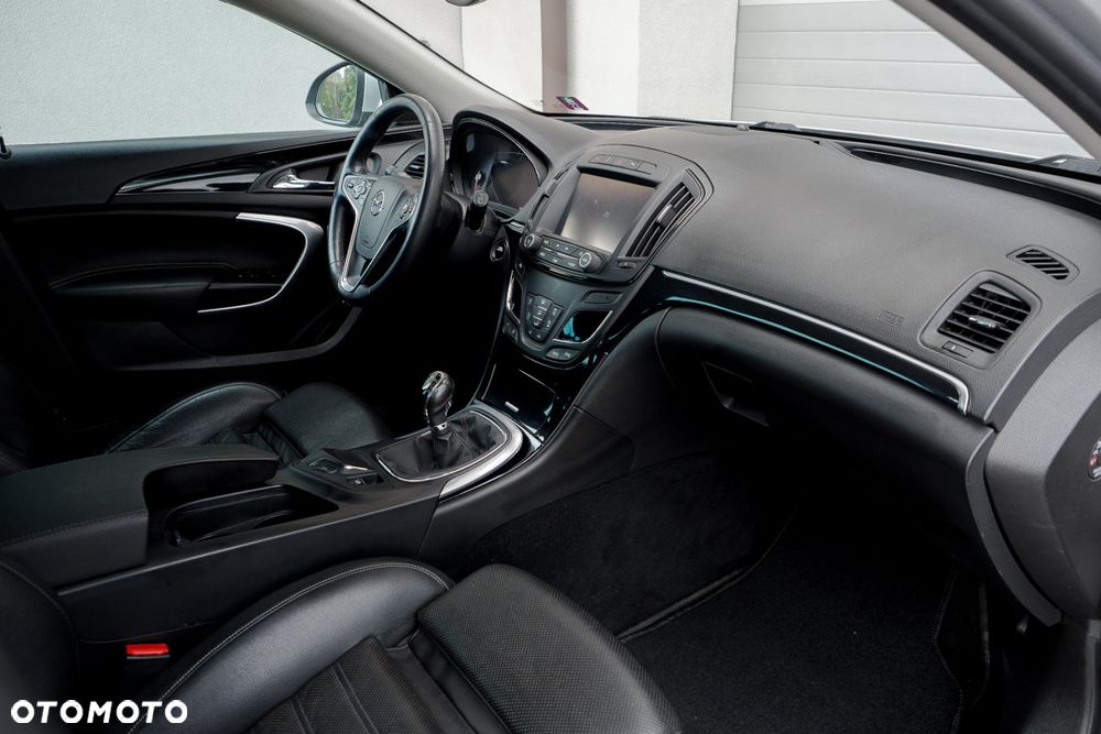 Opel Insignia 1.6 T Cosmo S&S - 33