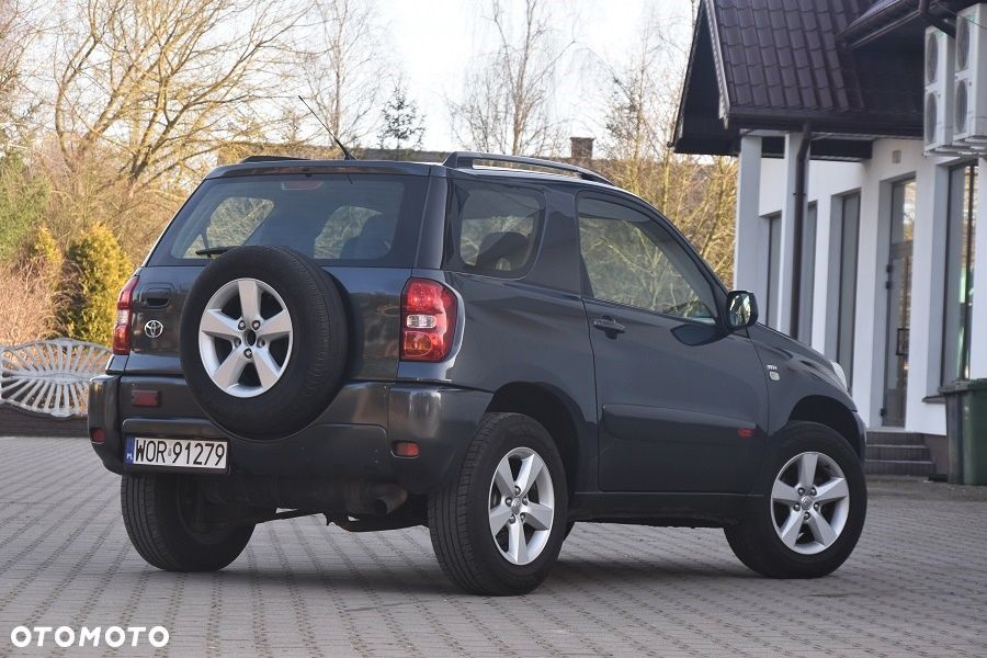 Toyota RAV4 4x2 Edition - 8