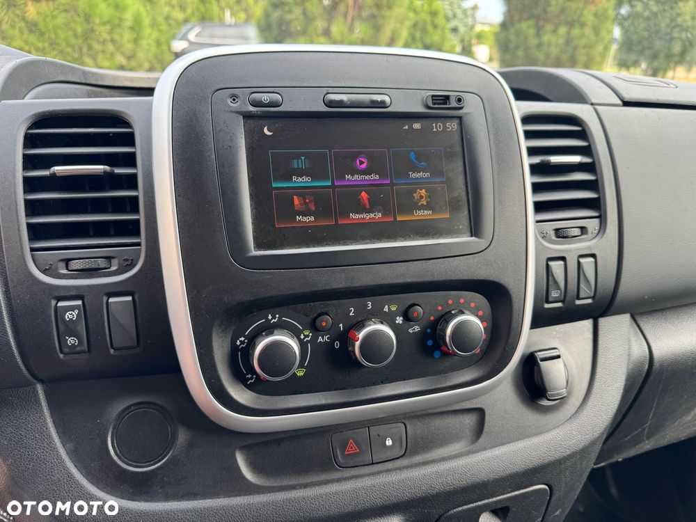 Renault Trafic - 18