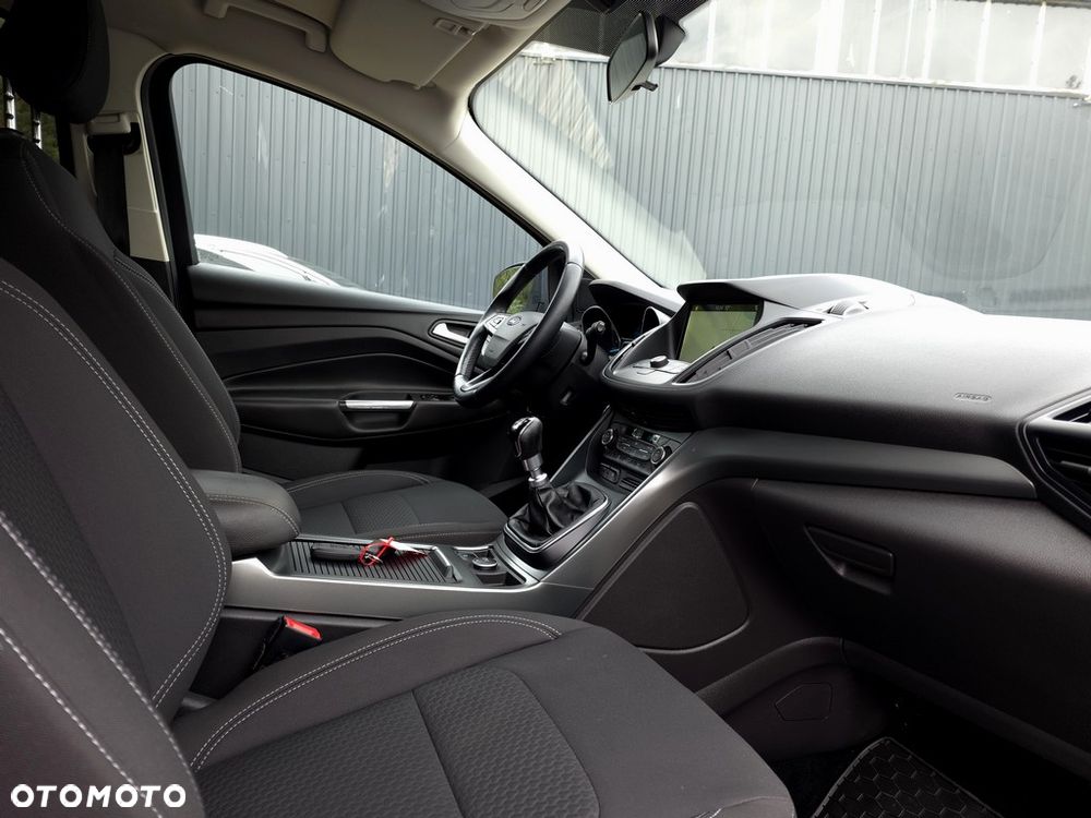 Ford Kuga 2.0 TDCi FWD Titanium - 18