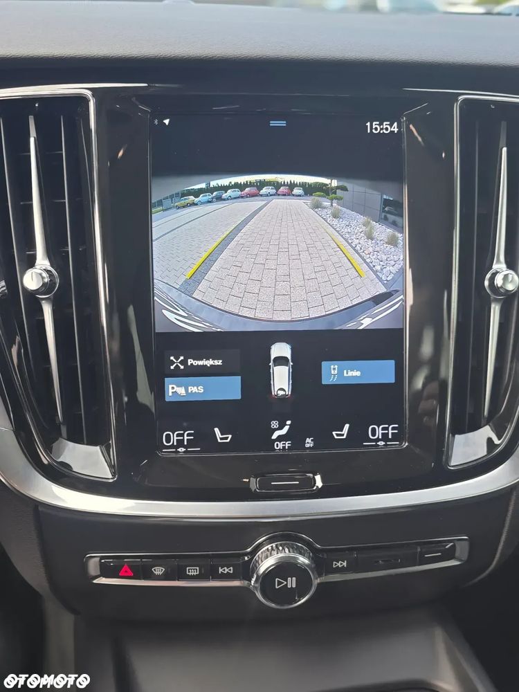 Volvo V60 B3 B Momentum Core - 24