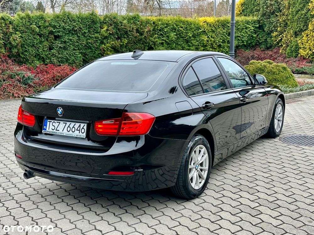 BMW Seria 3 316d - 5