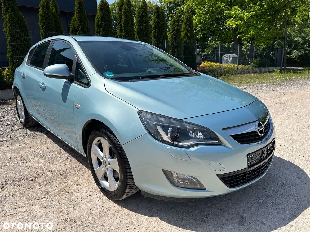 Opel Astra 1.6 Turbo Edition - 8