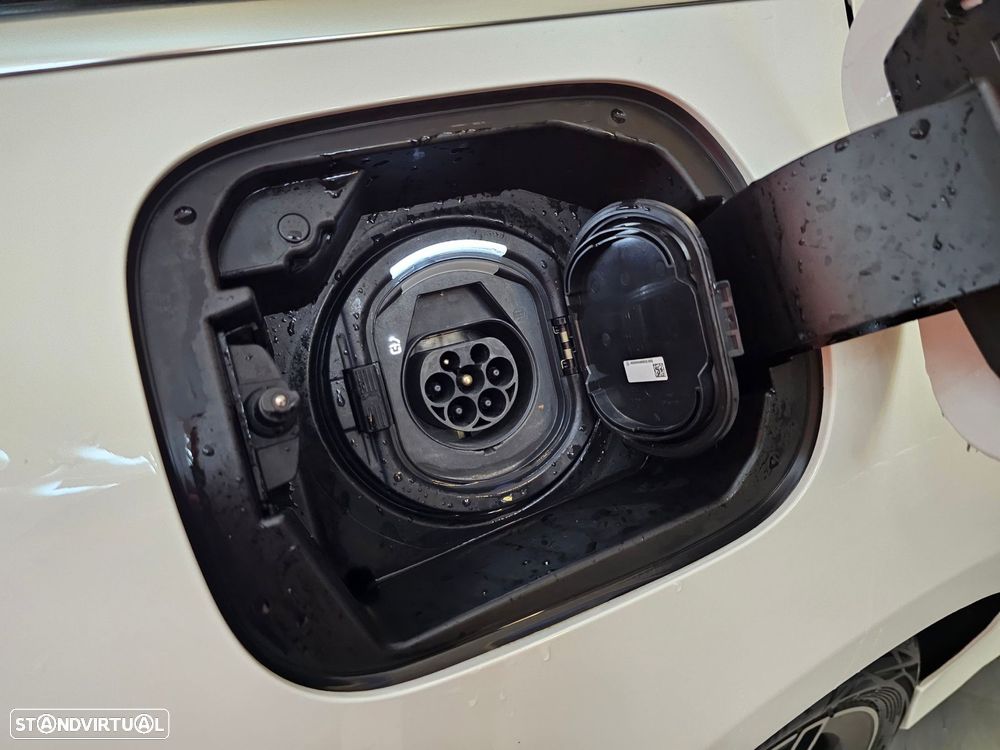 Mercedes-Benz CLA 250 e Shooting Brake 8G-DCT AMG Line - 36