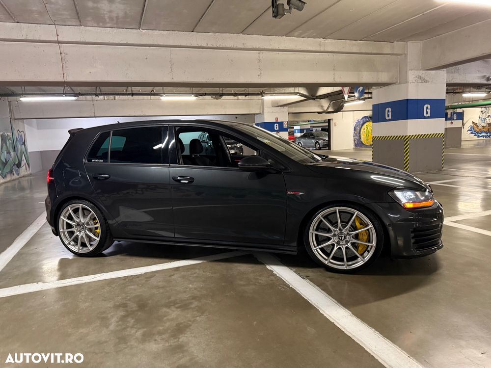 Volkswagen Golf 2.0 TSI DSG GTI Performance - 3