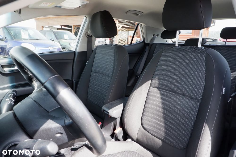 Kia Stonic 1.4 L - 27