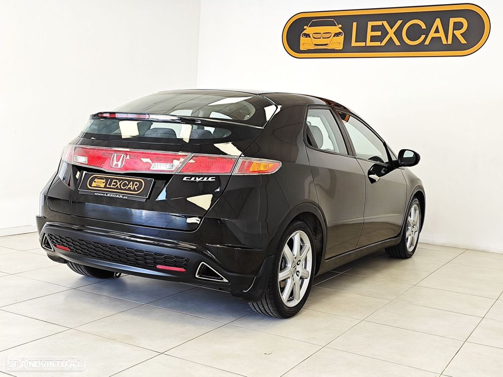 Honda Civic 1.8 Sport - 21