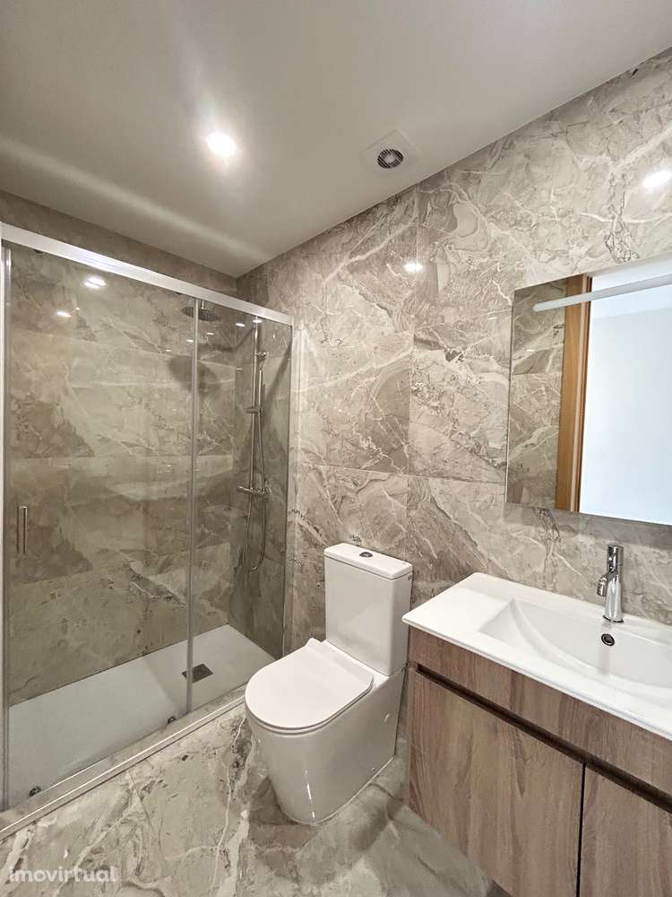 T2 Novo c/Cozinha Equipada,Varandas, Suíte, Ar condicionado, em Braga. - Grande imagem: 5/22