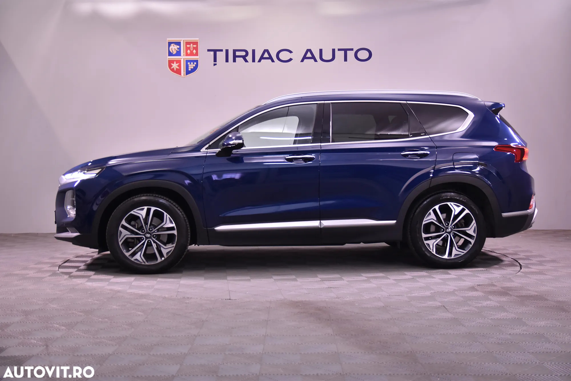 Hyundai Santa Fe - 2