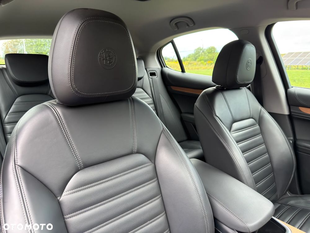 Alfa Romeo Stelvio 2.0 Turbo TI Q4 - 35