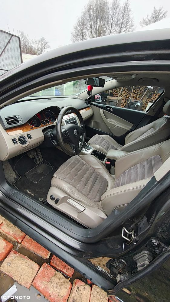 Volkswagen Passat 2.0 TDI DPF Highline DSG - 4