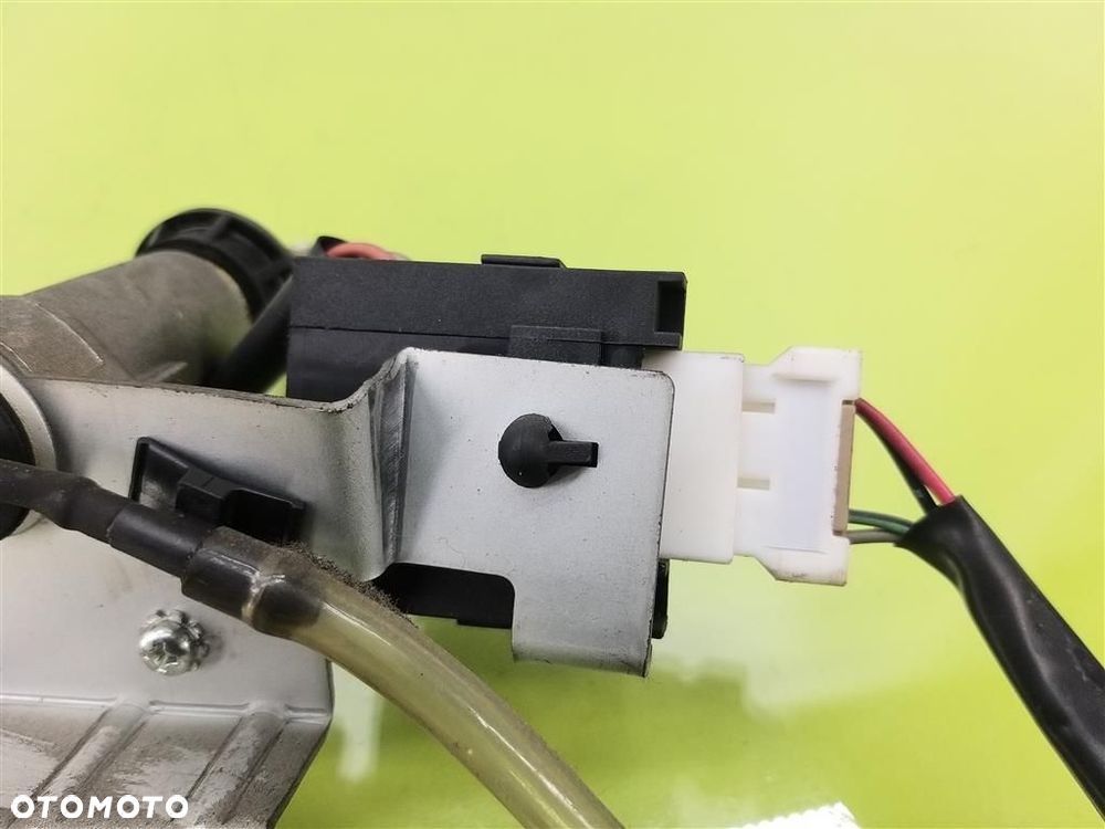 Silniczek wycieraczki tył Chevrolet Aveo I 2003-2007R DONGYANG 5 DRZWI - 3