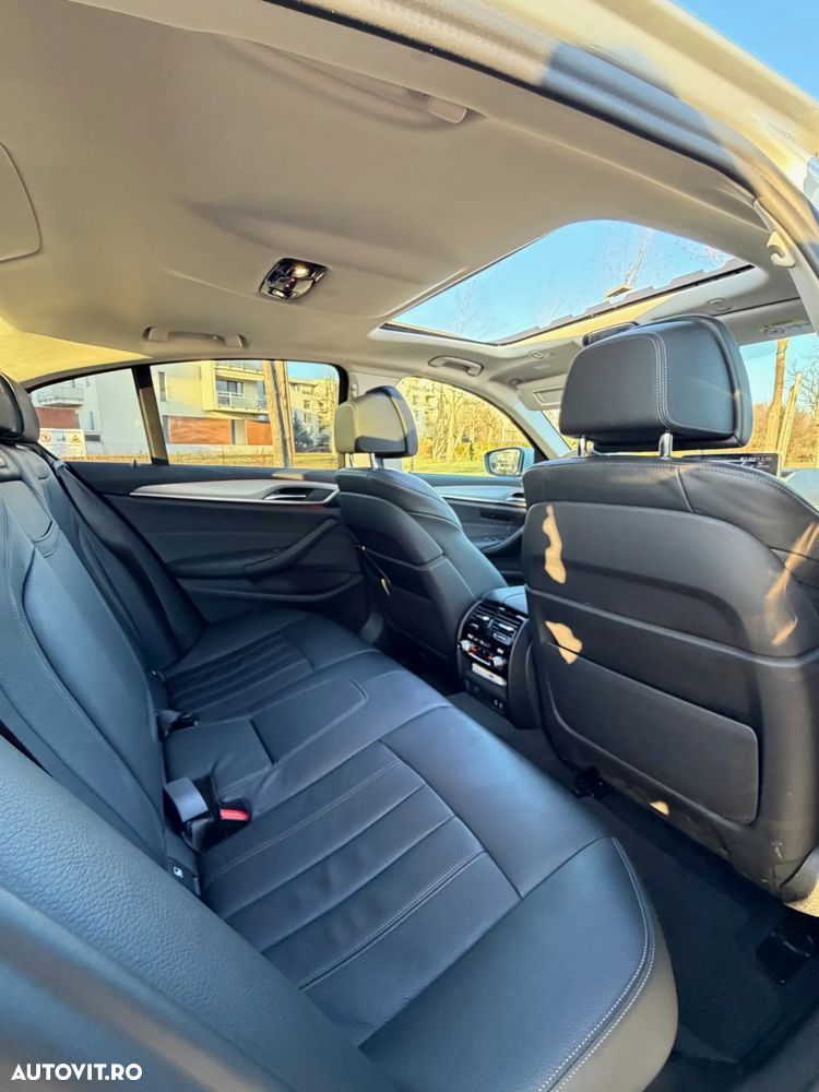 BMW Seria 5 520d AT MHEV - 32