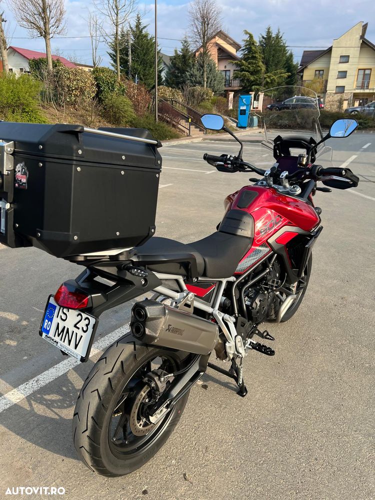 Triumph Tiger 900 - 10