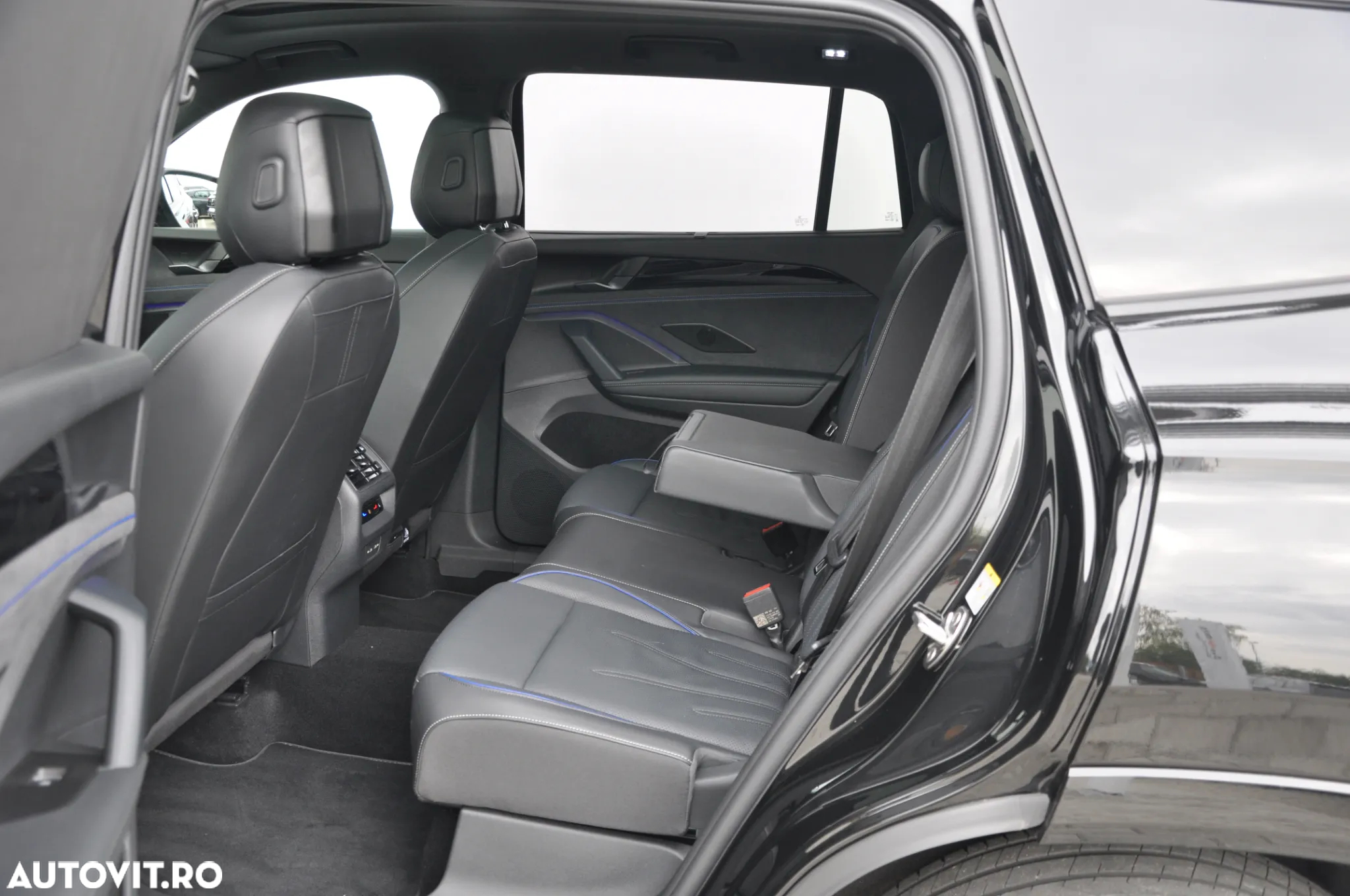 Volkswagen Tayron 2.0 TDI 4Motion DSG R-Line - 37