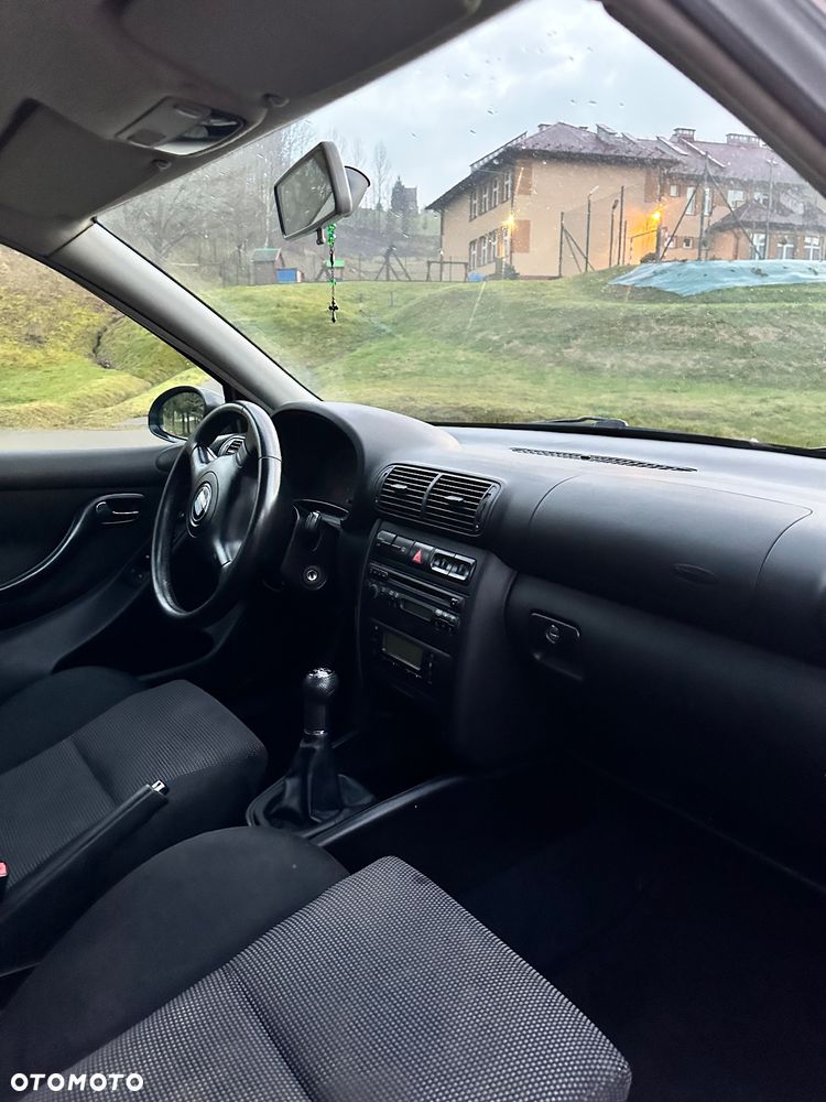 Seat Leon 1.9 TDI Signo - 9