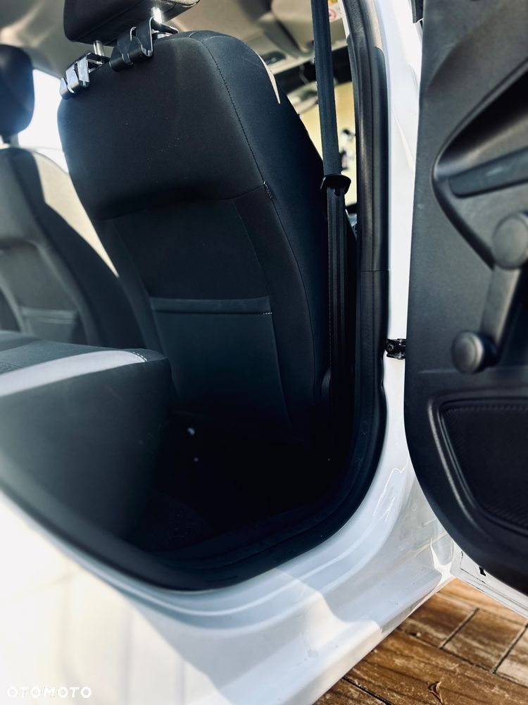 Ford Fiesta 1.0 SYNC Edition - 22